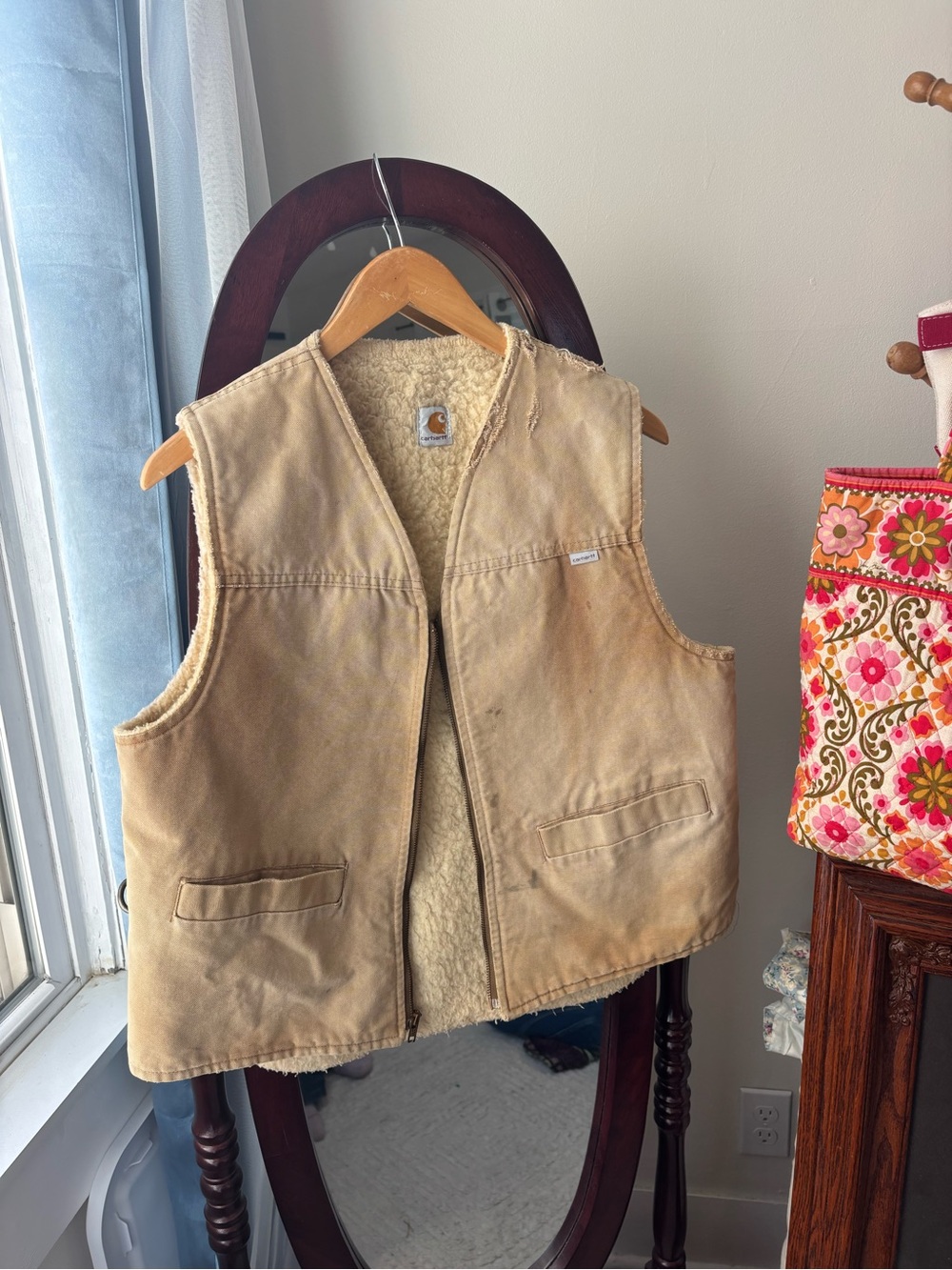 Vintage 1970s Carhartt tan Sherpa outdoorsy distressed vest